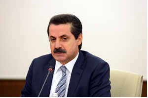 Bakanlıkta Yaş Kuru Meselesi