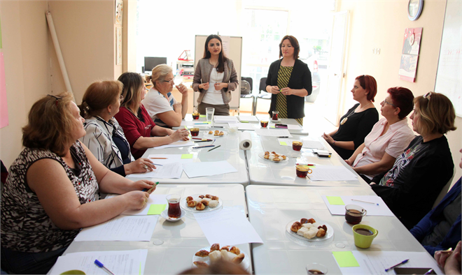 Bayraklı nın Kadınlarına Liderlik Dersi