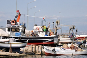 Balıkçılar Av Mevsimine Hazırlanıyor