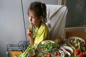 İtalya da Çocuklarını Vegan Yetiştirenlere Hapis Cezası