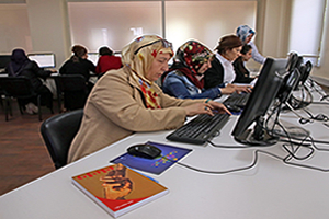 Güneydoğu da Kadınların Yüzde 30 u Bilgisayar Kullanıyor
