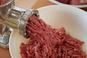 Ruhsatsız Kıyma Çekene 7 Bin TL Ceza