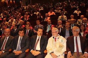 Bakan Çelik Aydın Olmak İçin Önce İnsan Olmak Gerekir