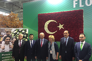 Royal Flora Holland Türkiye çiçek merkezi olabilir