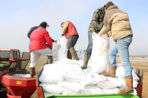 Köy Halkı Merasına Sahip Çıkıyor