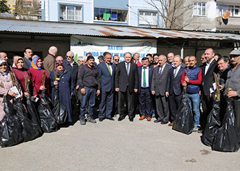 `Meyvecilik Geliştirme Projesi` Kapsamında Fidan Dağıtıldı