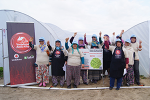 Vodafone Akıllı Köy de Kadın Çiftçi Girişimcilik Projesi