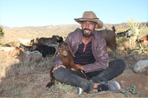 Şehir Yaşamını Bırakıp Köy Hayatına Döndü