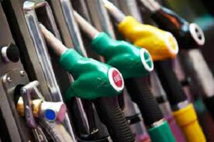 Motorin ve Benzinin Pompa Fiyatları Bu Gece 7 Kuruş Artıyor