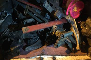 Tarım Aletlerini Çaldılar