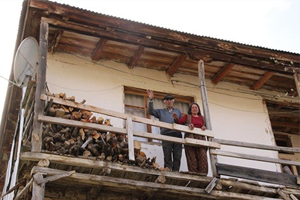 Koca Köyde 2 Kişi kaldılar