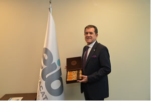 TÜRKİYE 90 ÜLKEYE KURU KAYISI İHRAÇ ETTİ