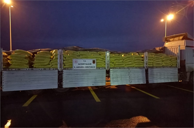 Kayseri de 26 5 Ton Sahte Bandrollü Zirai Gübre Ele Geçirildi
