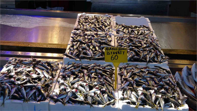 Bereketli Hamsi Sezonu Sona Erdi İstavrit Tezgahlarda Hakim