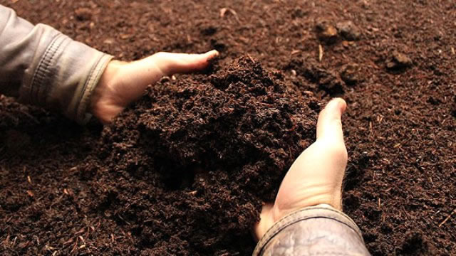 ÜRETİCİLERE SAHTE GÜBRE UYARISI