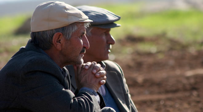 ÇİFTÇİ ÜRETİMDEN UZAKLAŞIYOR TARIMDA İTHALAT ARTIYOR