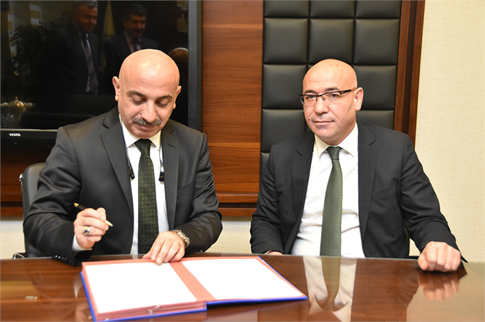 ÇİFTÇİLERİ TAPU MÜDÜRLÜKLERİNE GİTMEKTEN KURTARAN İMZALAR SONUNDA ATILDI