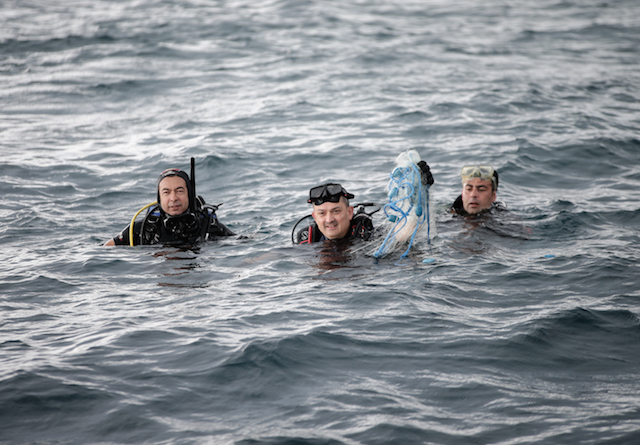 Denizlerimizi korumak zorundayız