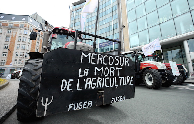 AVRUPALI ÇİFTÇİ EYLEMDE